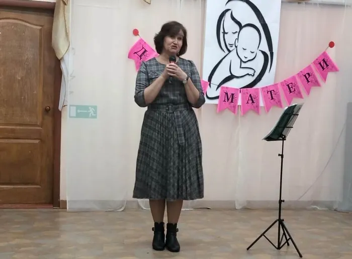 03.