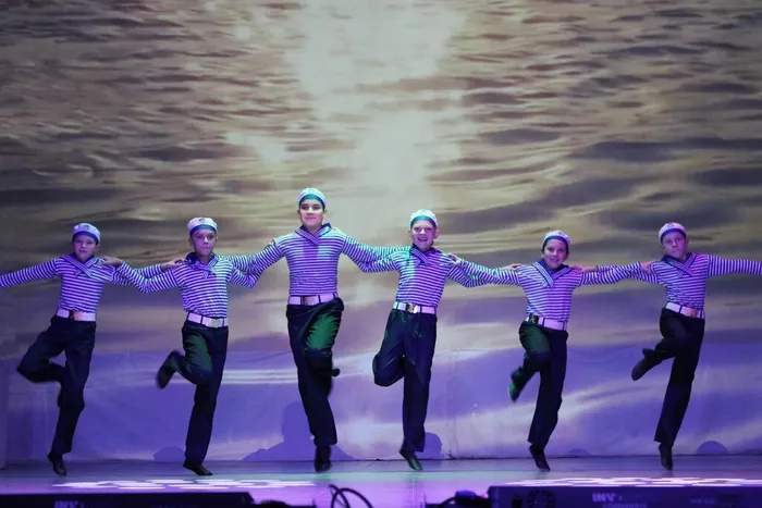 10-2 Морской танец